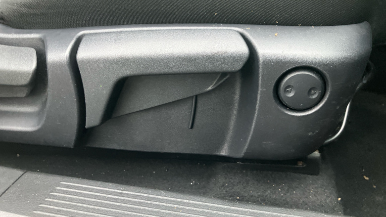 Nissan Qashqai 1.3 DiG-T MH Acenta Premium 5dr Petrol Hatchback